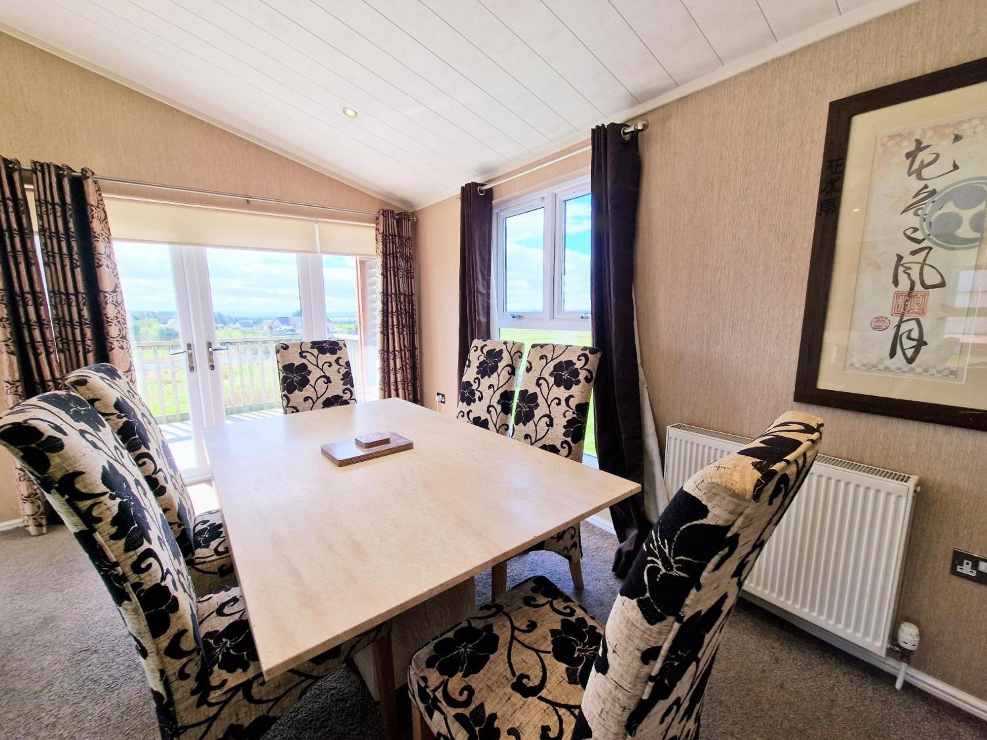 Benarty 11 With Private Hot Tub - Fife - Loch Leven - Lomond Hills - Pet Friendly Villa Kelty Exterior photo
